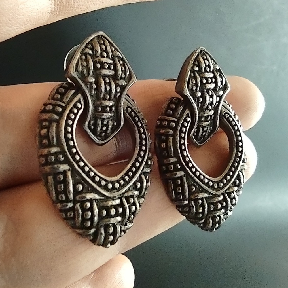 Vintage Silver Tone Ornate Weaving pattern Door Knocker Stud Earrings 1"-1.75"